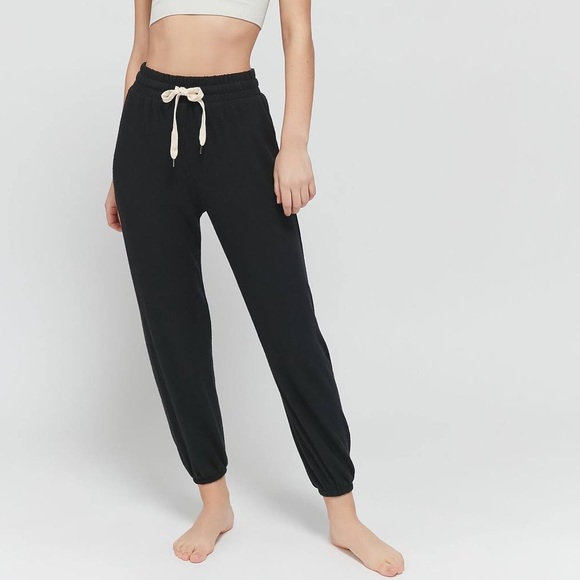 Urban Outfitters Out from Under Jenny Fleece Jogger Pant in Light Grey (XS) - Picture 2 of 8
